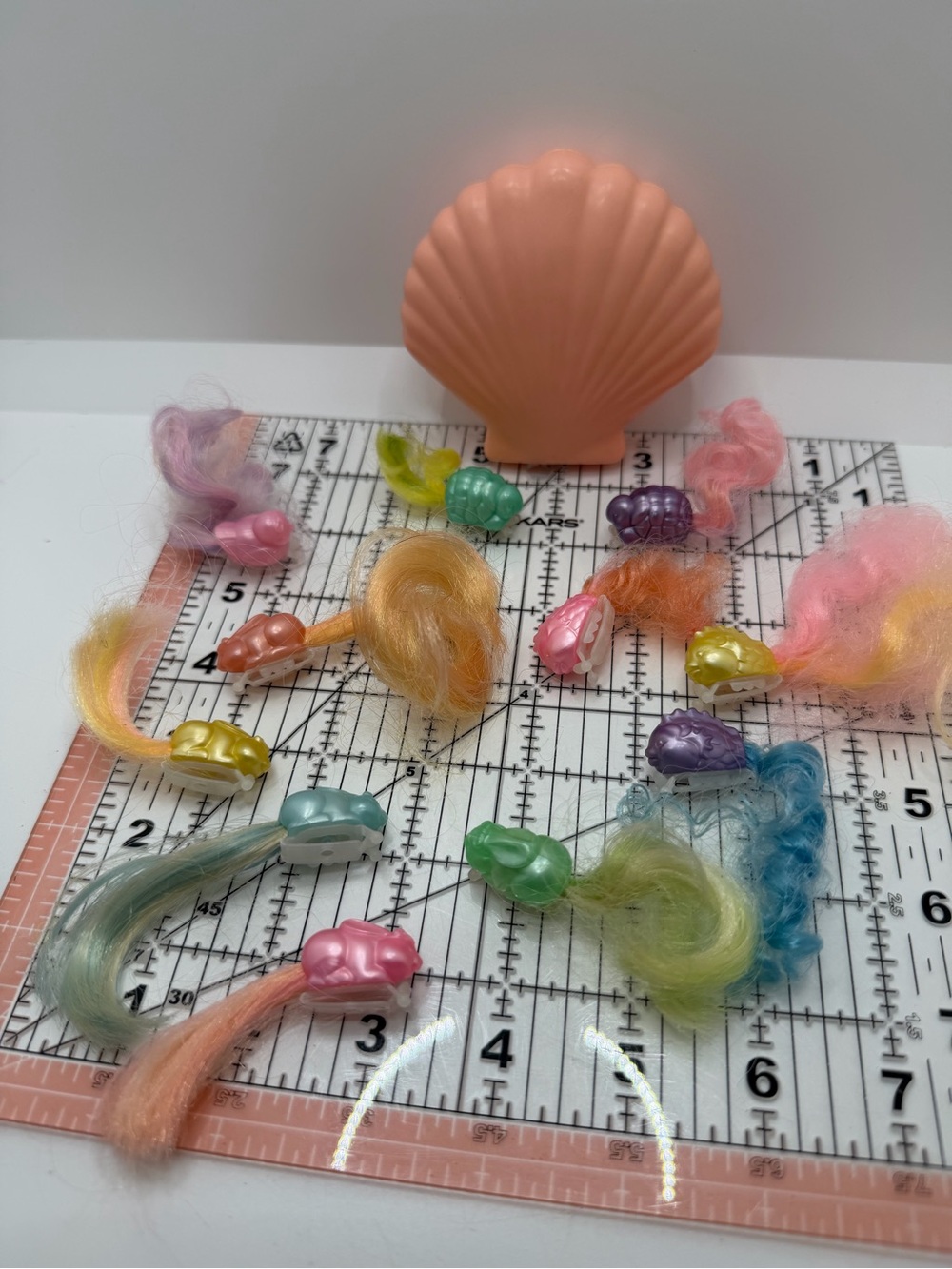 Lady Lovely Locks Pixie Tails